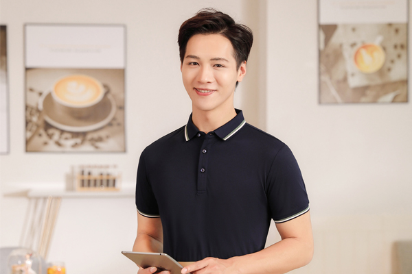 深圳POLO衫廠家定制全攻略：專業選擇與生產工藝解析